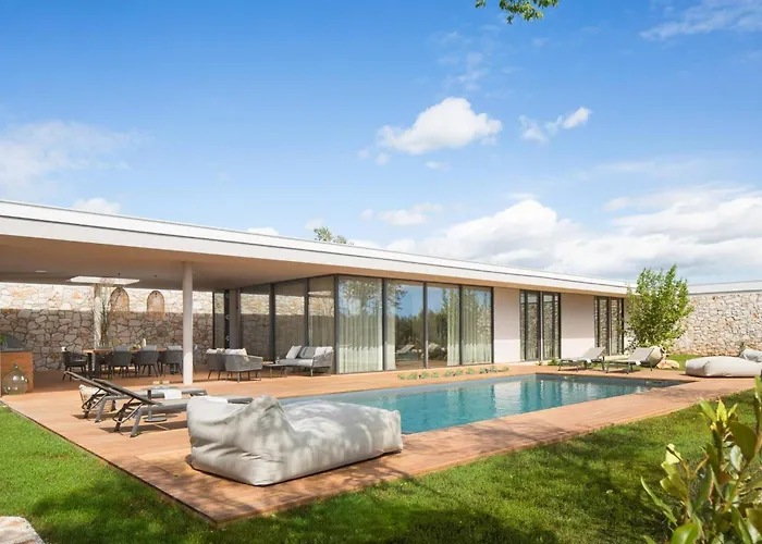 Luxury Serenity Pula With Heated Pool Gajana