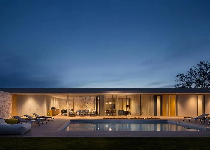 Luxury Serenity Pula With Heated Pool * Gajana